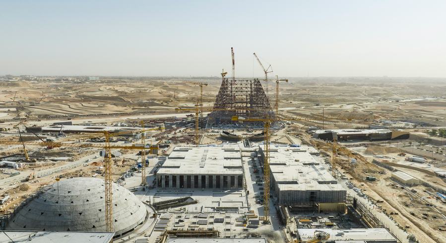 الإنشاءات